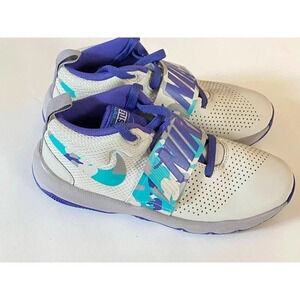 Nike Team Hustle US 5.5 Y Purple/Gray/Blue/White Lace Up Sneakers Pre-owned